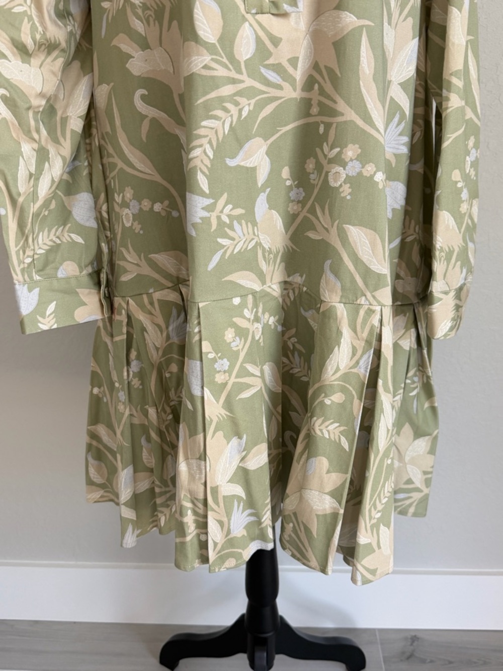 NWOT Tuckernuck Sage Arbre Tate Dress with Ruffled Neck & Pleated Skirt, XL - Picture 5 of 14